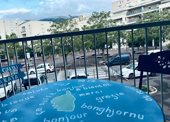 3 Lits Proche Mer, Centre-ville Et Commerces アパート