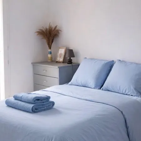 A La Decoration Originale 3 Lits Clim 2 Balcons Proche Centre Et Commerces *
