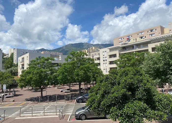 3 Lits Proche Mer, Centre-ville Et Commerces *