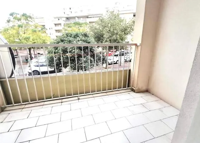 3 Lits Proche Mer, Centre-ville Et Commerces *